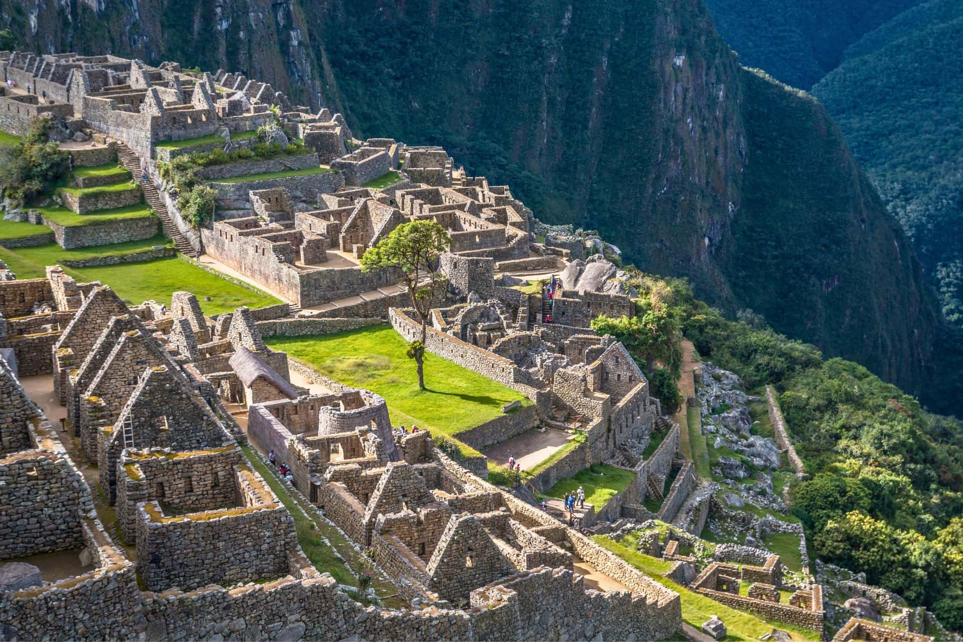 9 Best PHOTOGRAPHY LOCATIONS At MACHU PICCHU Useful Photo Tips