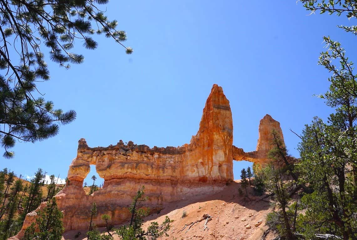 Best Hikes in Bryce Canyon National Park Tower Bridge in Bryce Canyon
