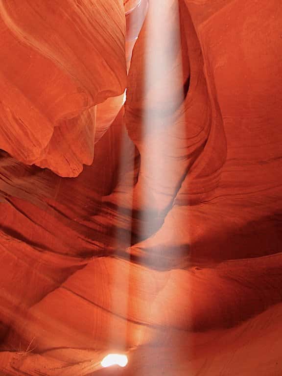 Tips for Visiting Lower and Upper Antelope Canyon Tips for Visiting Lower and Upper Antelope Canyon