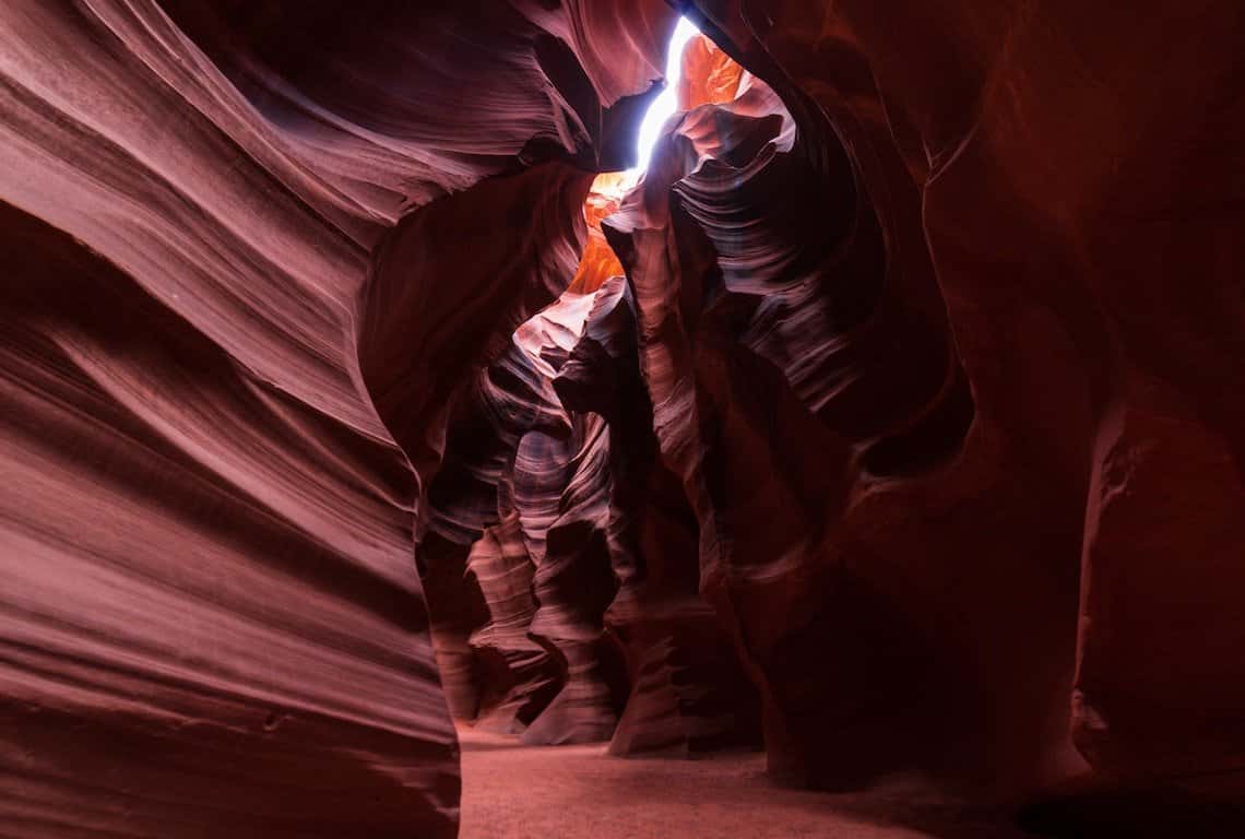 Tips for Visiting Lower and Upper Antelope Canyon Tips for Visiting Lower and Upper Antelope Canyon