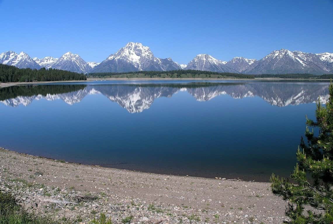 Jackson Lake Lakeshore Trail in Grand Teton National Park