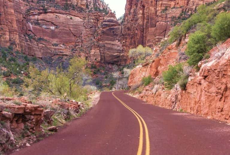 13 Best Stops on Scenic Drive in Zion National Park (Useful Maps ...