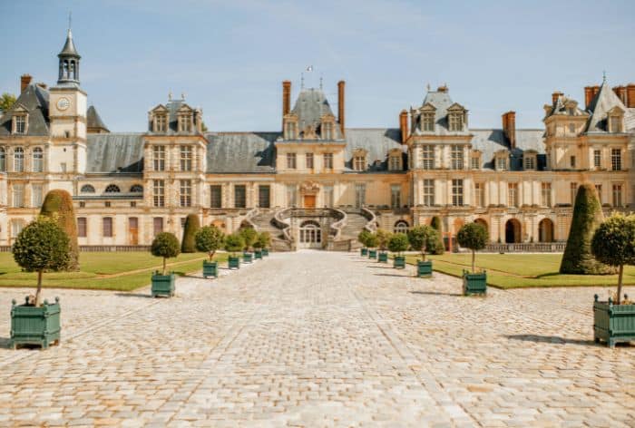 How to Visit Fontainebleau